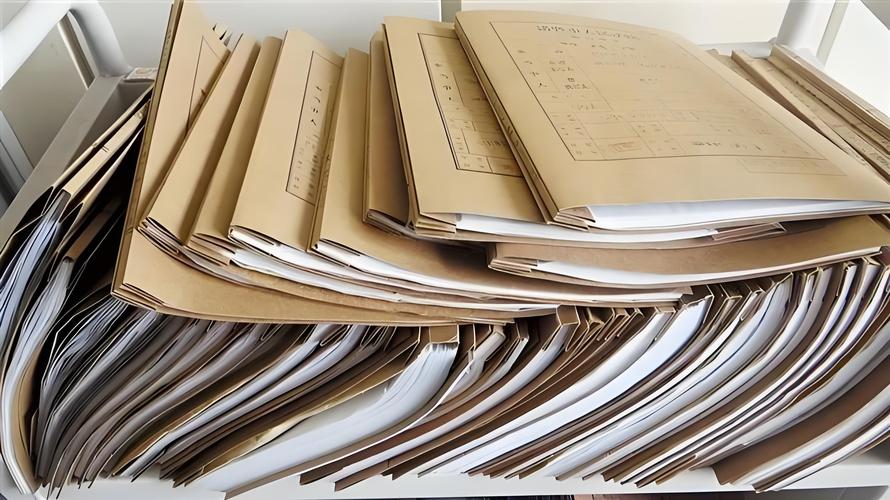 刑事辩护律所律师整理案卷材料实拍