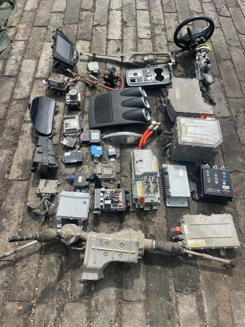 汽车零配件车间离散数据杂乱对比图
