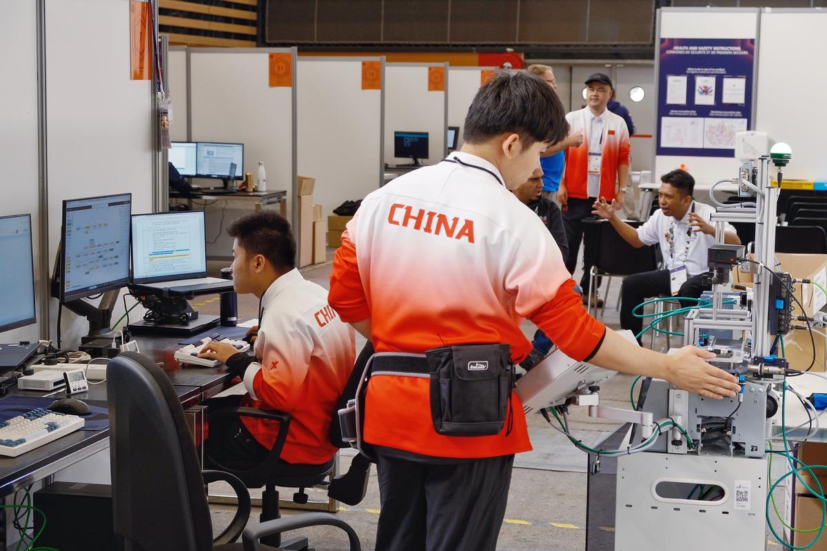 世界技能大赛工业制造项目中国选手比赛现场