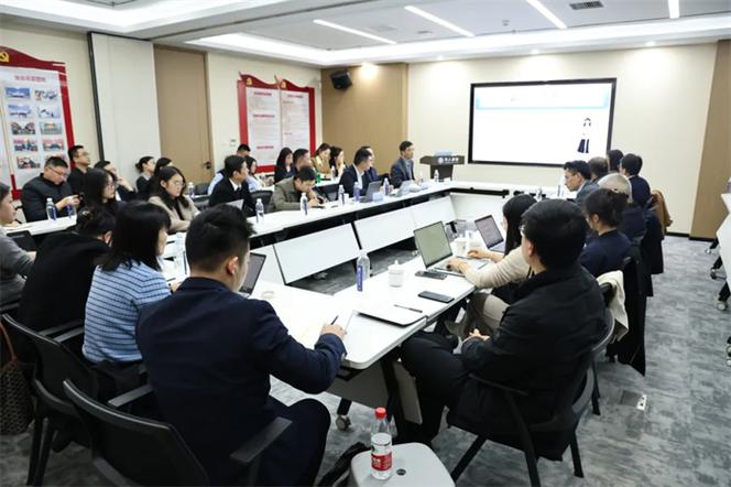 天津无罪辩护律师事务所案例研讨会议室场景