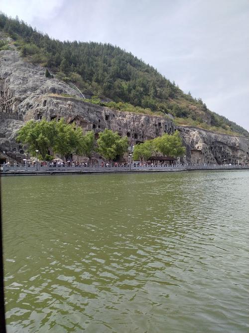 洛阳龙门石窟景区入口伊河远景
