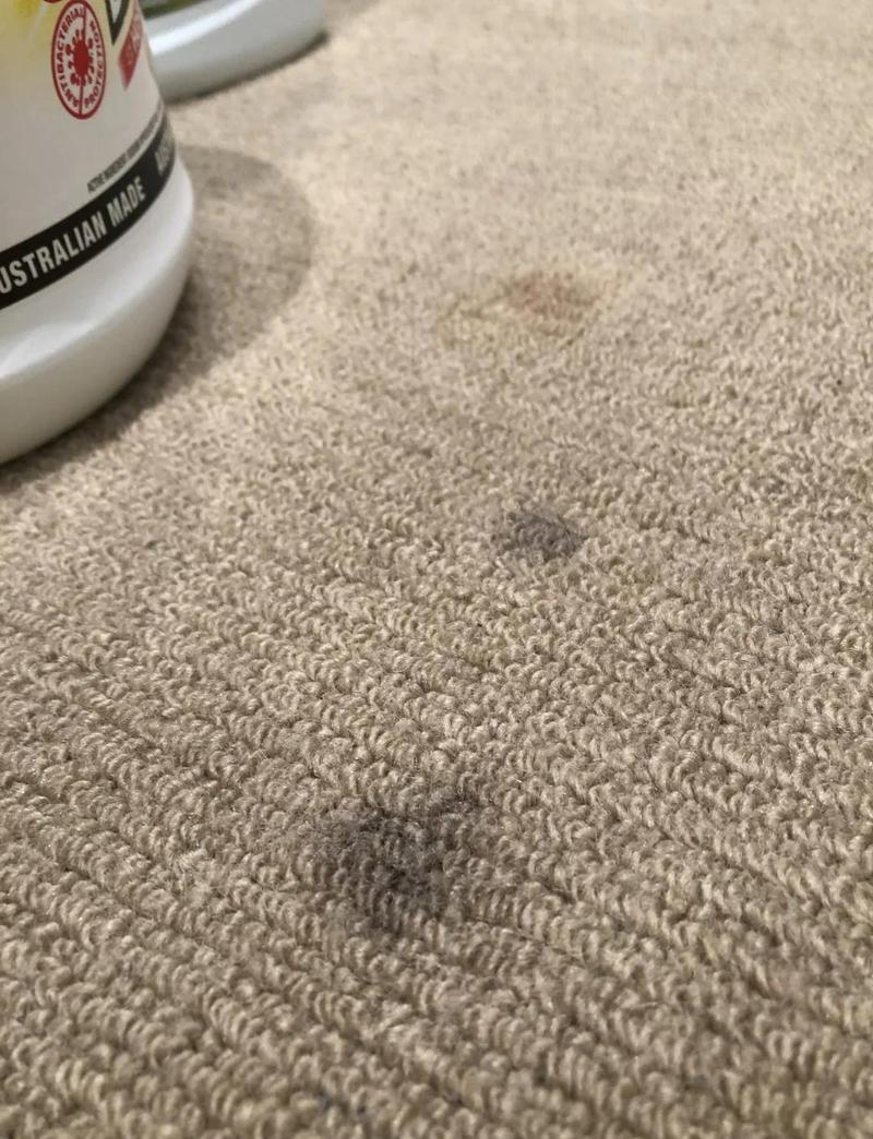 短绒地毯纤维污渍扩散过程实拍