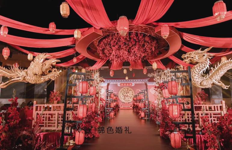 现代中式婚礼红色婚房红木箱布置细节