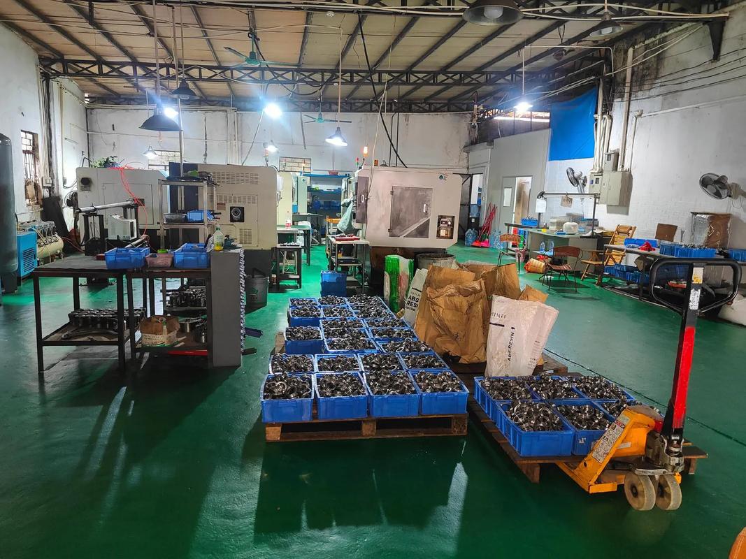 工业弹簧夹 不锈钢耐腐蚀夹具 生产线实拍