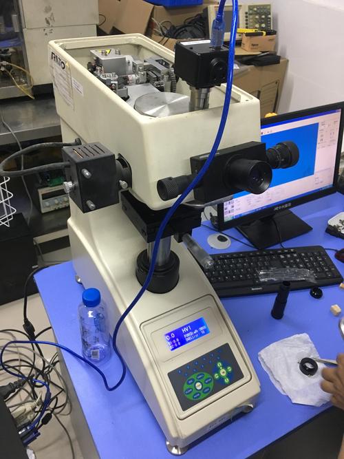 硬度计售后工程师现场维修