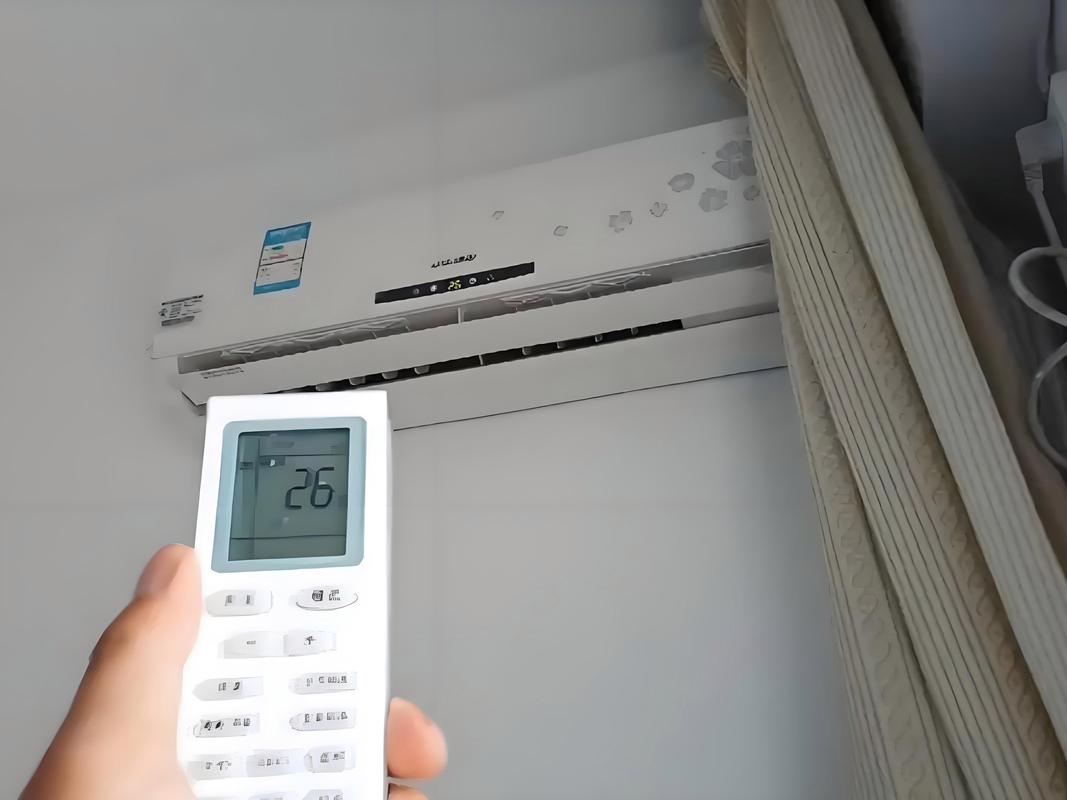 夏季客厅空调调温实拍图