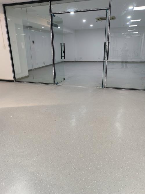 家装PVC地板耐磨测试实拍