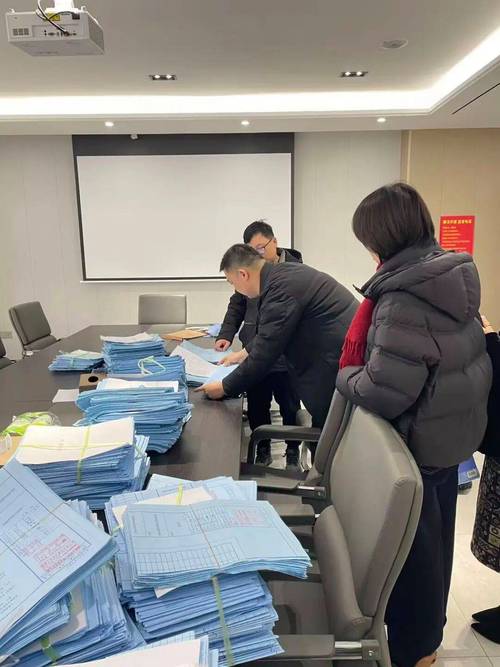 律师在北京朝阳区自然资源委调取征地档案现场