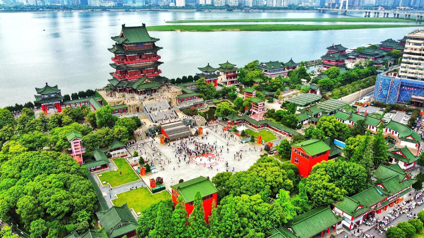 滕王阁正面全景