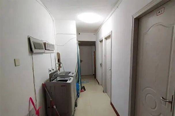 城市小区违法群租隔断改造实景图