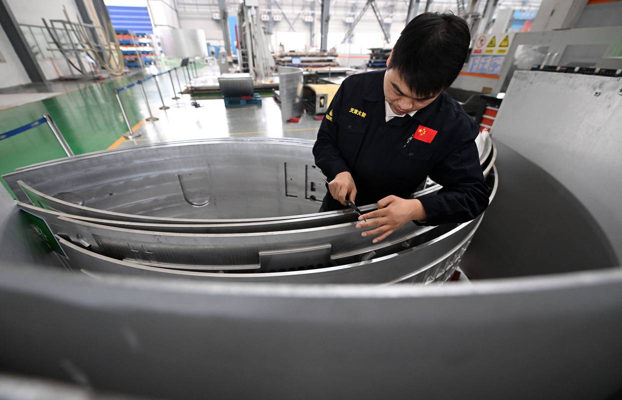 航天精密构件热加工工艺生产车间实拍