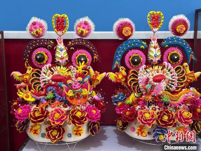 陕西澄城塬上清明祭祀素色花馍陈列