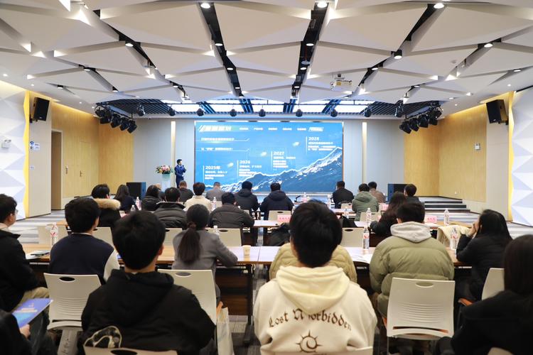 创业投资引导基金子基金项目评审现场