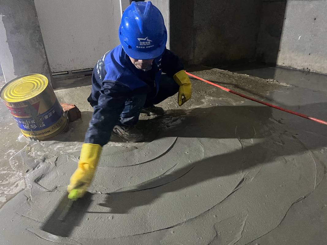 榻榻米地台基层防水施工实拍图