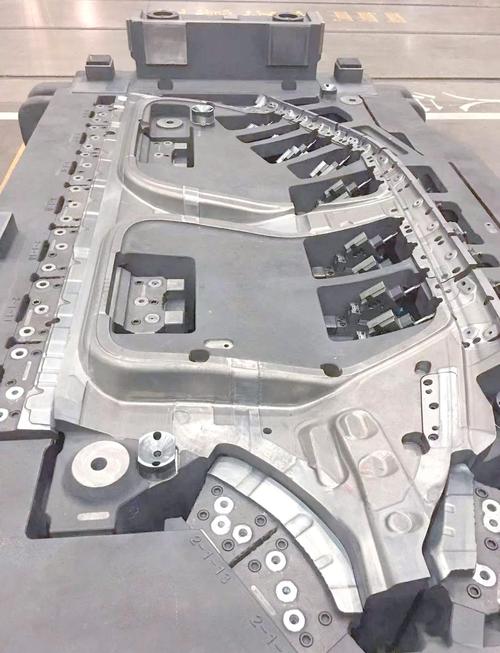 高精度汽车冲压模具成品展示