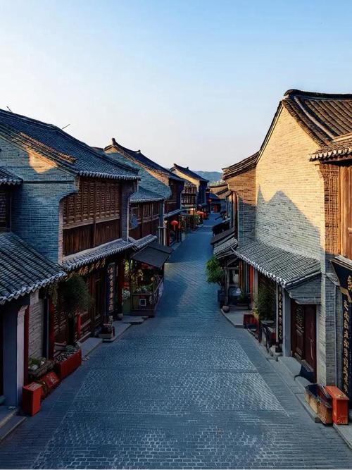 3. 青龙古镇：新建的“假古镇”，千万别去