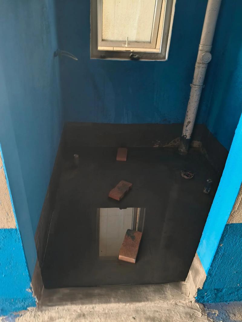 旧房改造卫生间防水闭水试验实景图