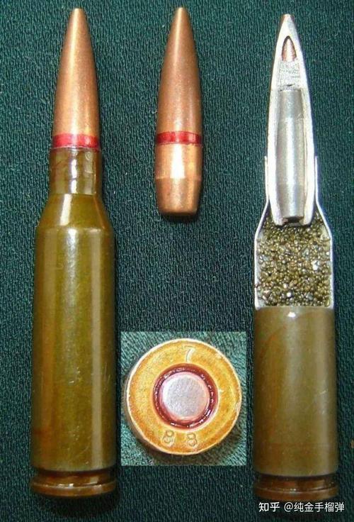 满洲里废品博物馆内的苏联导弹壳