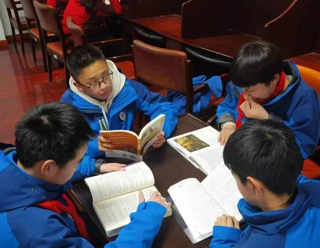 中学教室群文阅读课堂读物摆放实拍