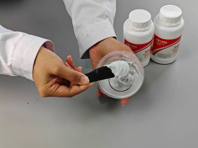 工业密封胶耐化学品测试浸泡实验