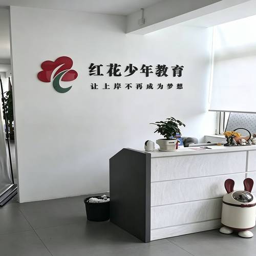 哪几类人最适合考军队文职？