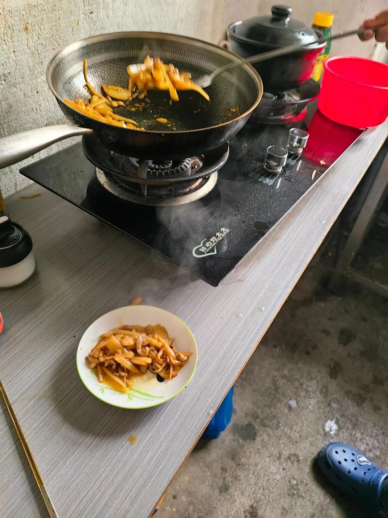 二、重点照明:炒菜切菜不累眼全靠它