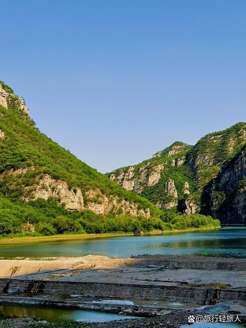 湖北南漳漳河大峡谷峡谷溪流景观
