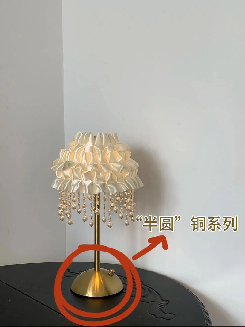 手工改造工业阀门手轮台灯成品图