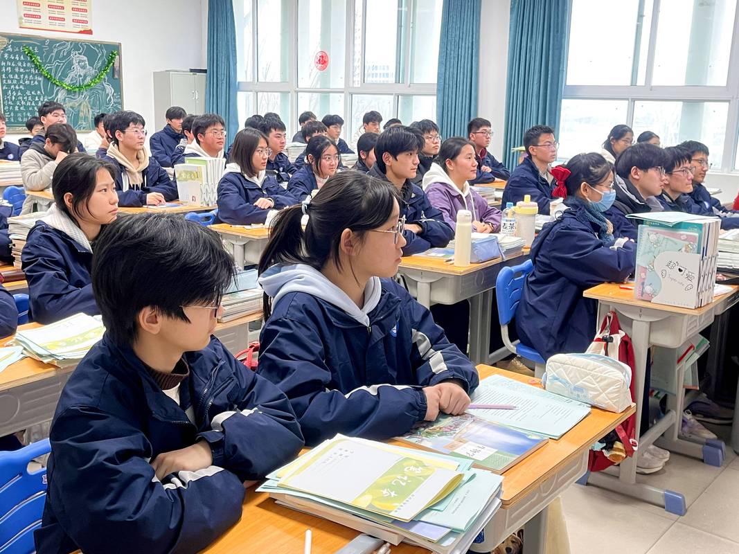 初中课堂有温度的约束教学场景