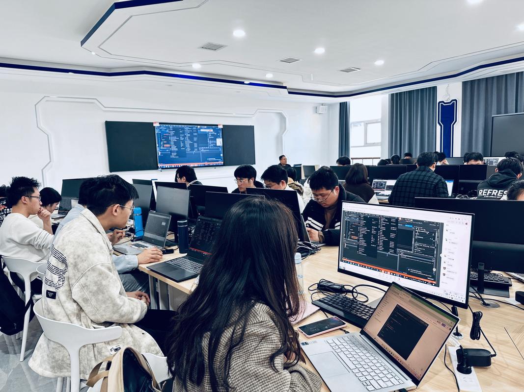 中国本土零知识证明隐私计算研发实验室实拍