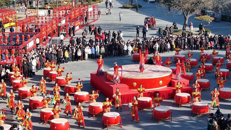 当代的变奏:老庙会里的新日子