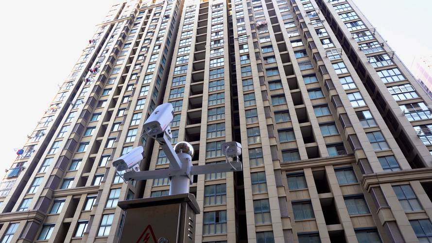 小区高空抛物监控摄像头抓拍示意图