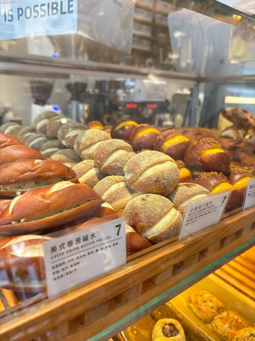 一、网红店硬核排雷：这些店，我劝你避开