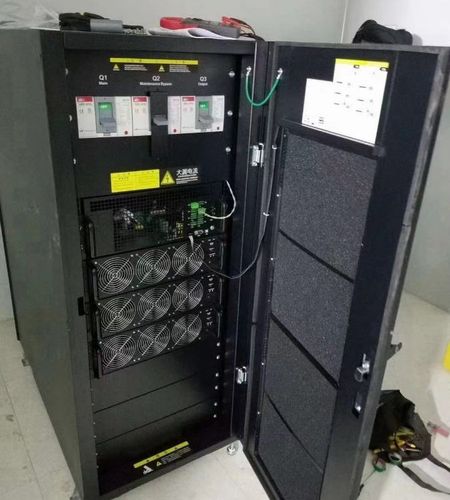 模块化UPS热插拔功率模块