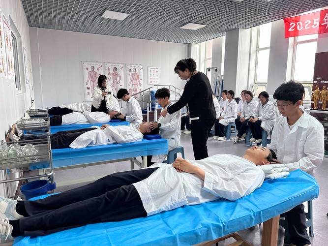 专升本康复治疗专业实训现场