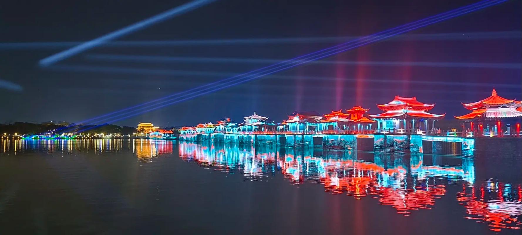 潮州广济桥灯光秀