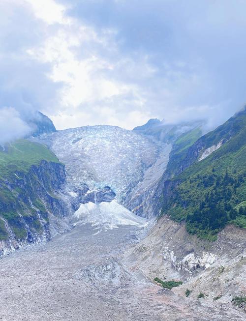 四川海螺沟一号冰川蓝冰景观