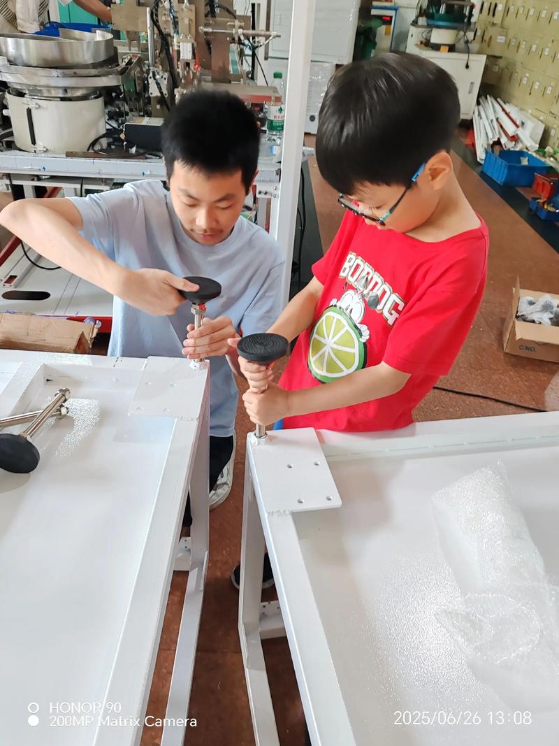 志愿服务不只是“做好事”——从工业现场到亲子教育，我们到底在“服务”什么？-超级宝贝