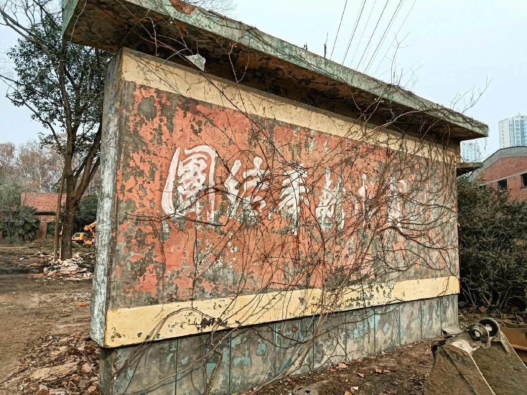 工业厂区的善意举动，从来都不是大人物的慈善