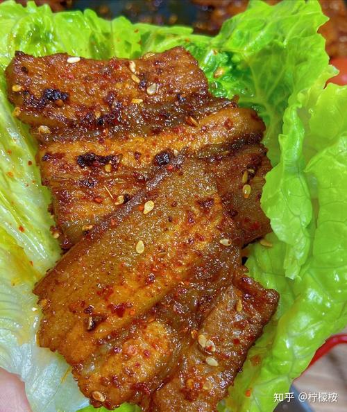 家庭烧烤腌肉分类装盆成品图