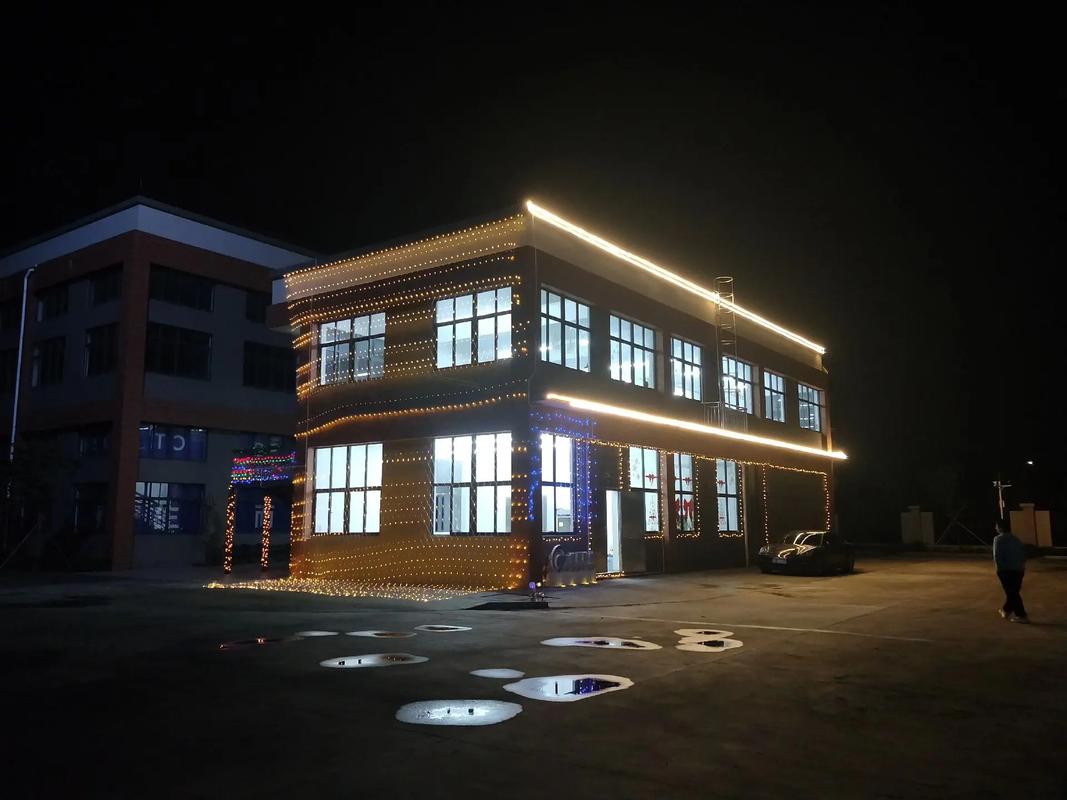 深夜食堂的灯光