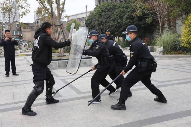 反向防身：别等警察上门才慌，提前拆雷只要四步