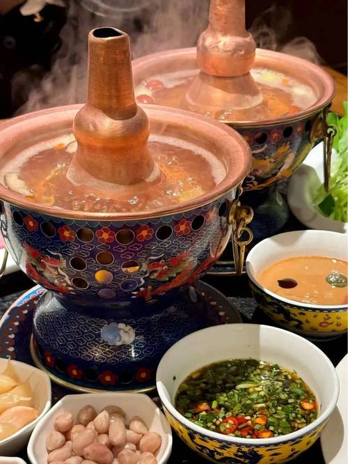 北京老胡同手切鲜羊肉铜锅火锅实拍