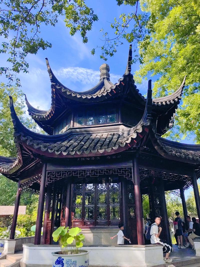 凉亭:一座小建筑如何让人停下来?-因为所以