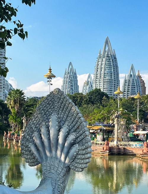 西双版纳告庄西双景澜沧江日落景观