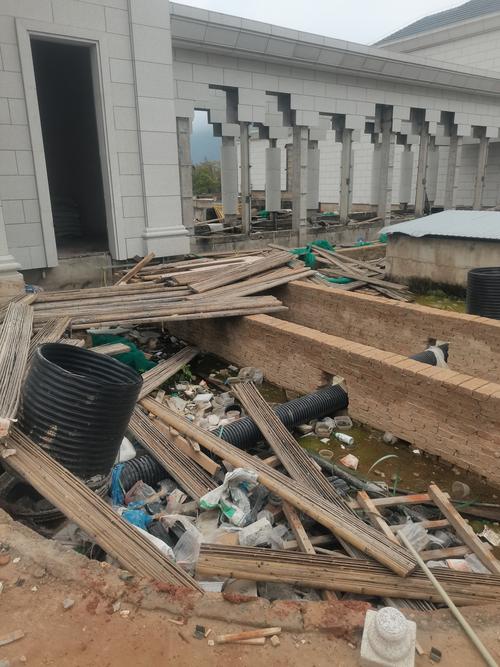 二、施工：看不见的地方，最容易藏毒