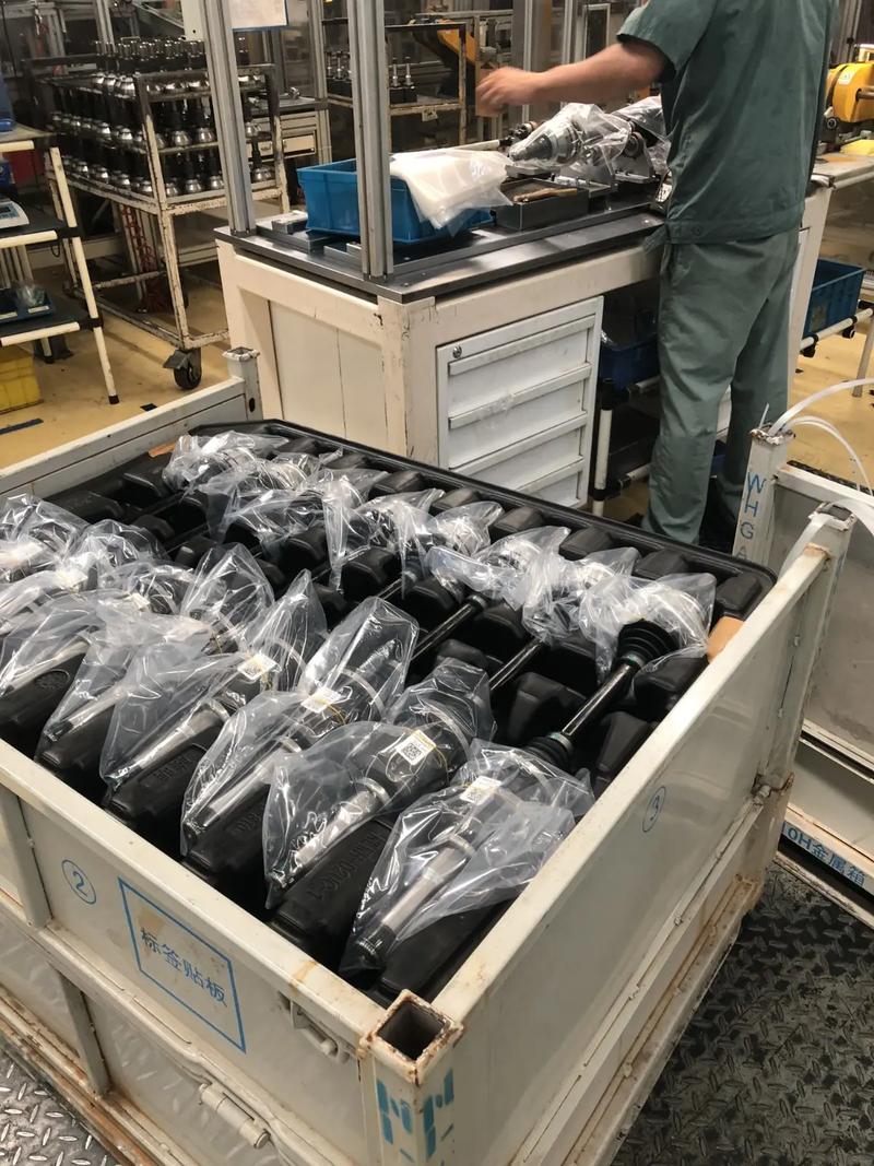 工厂仓库零件封存使用防锈油实拍