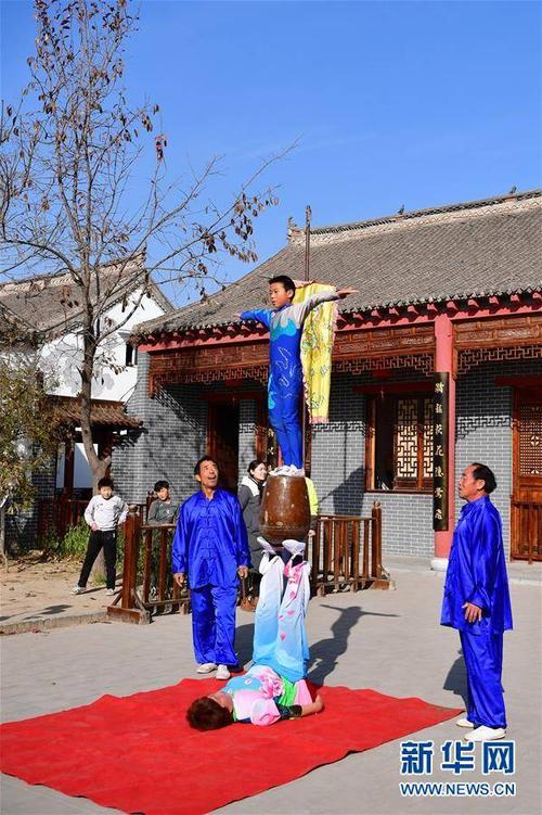 老法官的土办法，看杂技演出别踩这些坑