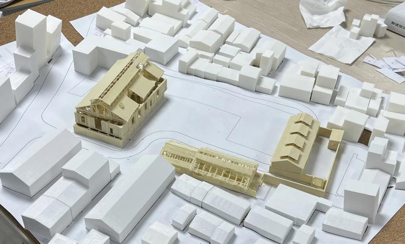 传统手工原型与3D打印原型对比场景