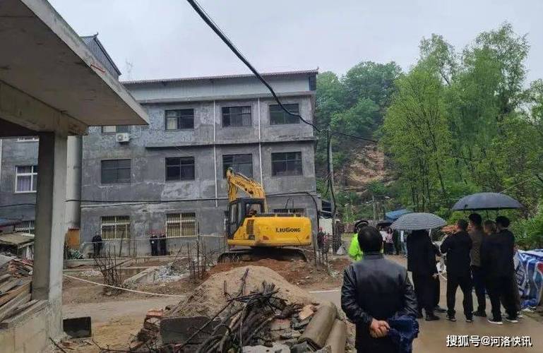 违建扩建现场公证拍照取证图